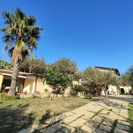Casa Vacanze La Cuntintizza San Michele di Ganzaria Exterior foto
