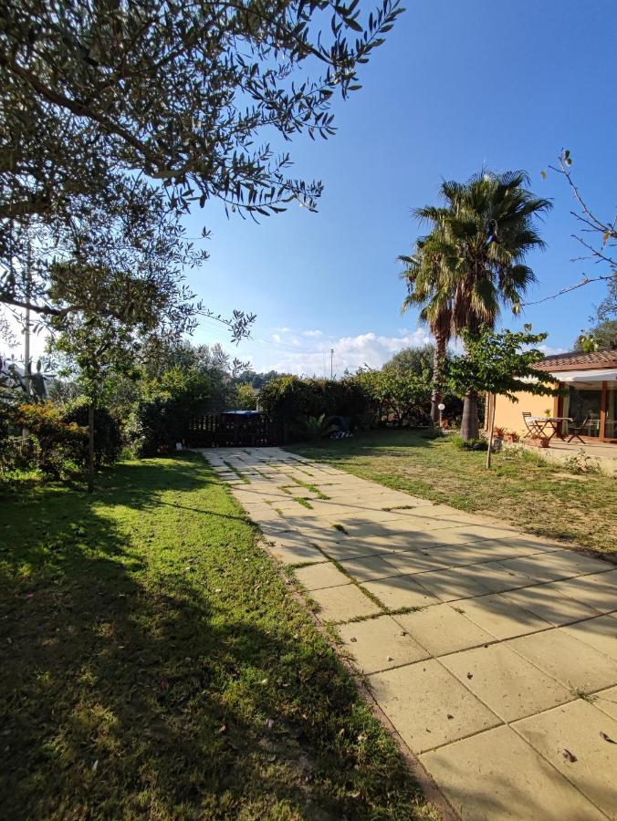 Casa Vacanze La Cuntintizza San Michele di Ganzaria Exterior foto